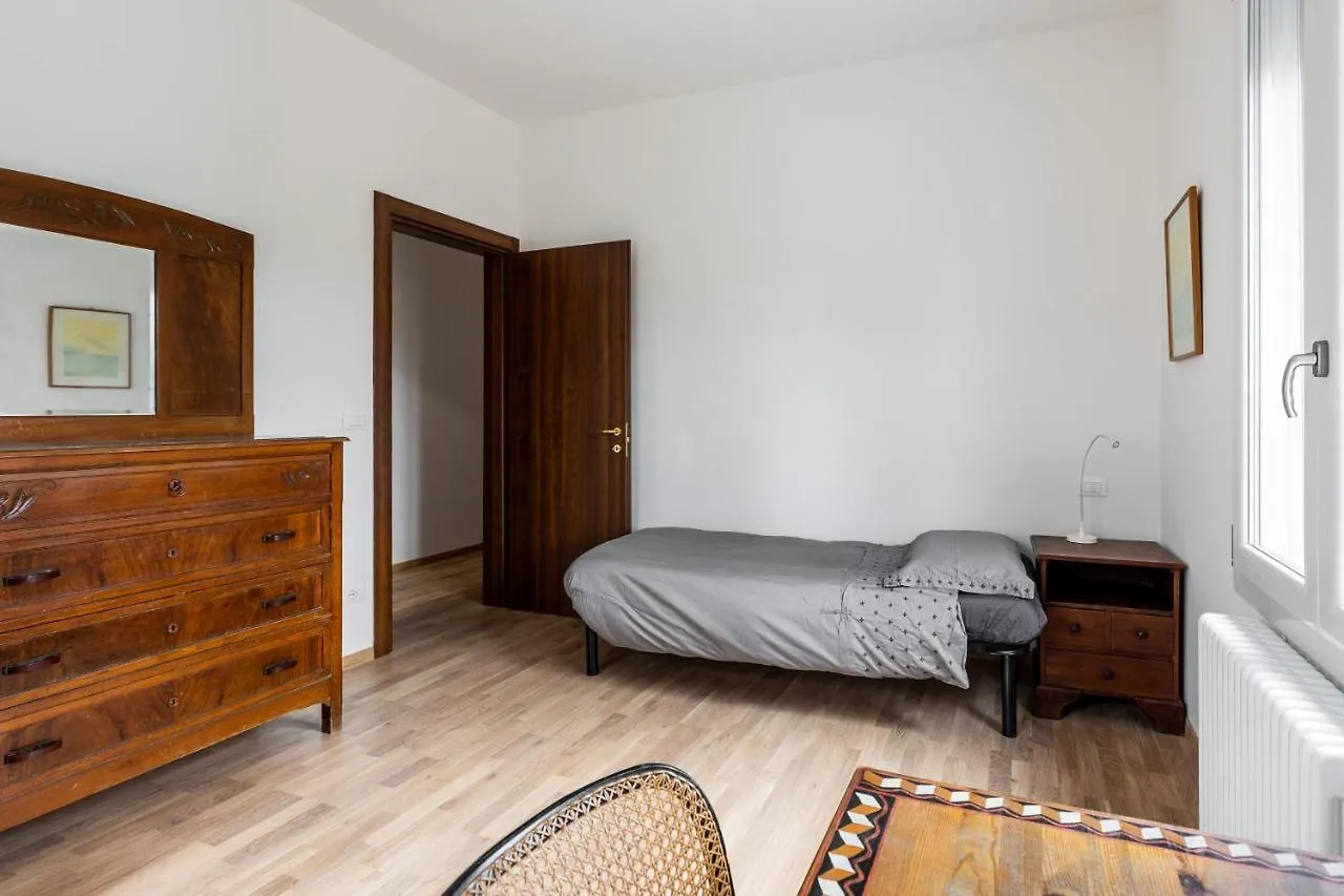 Casa Con Giardino A Borgo Panigale Villa Bologna Italy