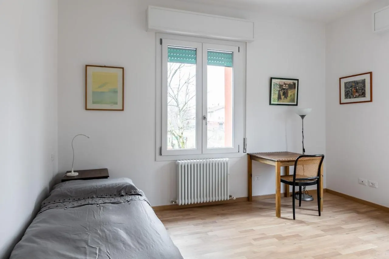 Casa Con Giardino A Borgo Panigale Villa Bologna Italy